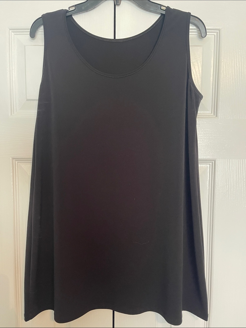 Women's Black Sleeveless A-Line Tank Top